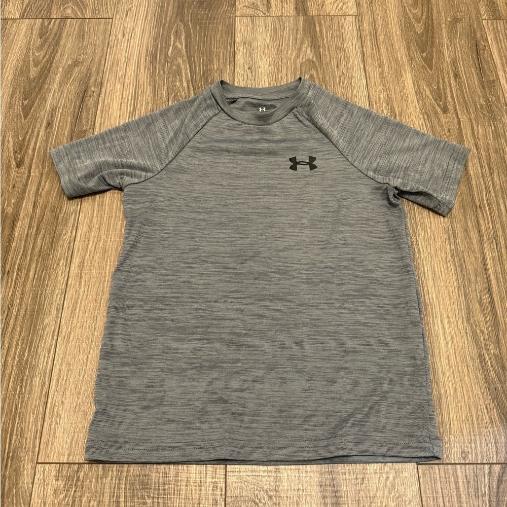 Under Armour Boys Gray Loose Dry Fit T Shirt Size YXS